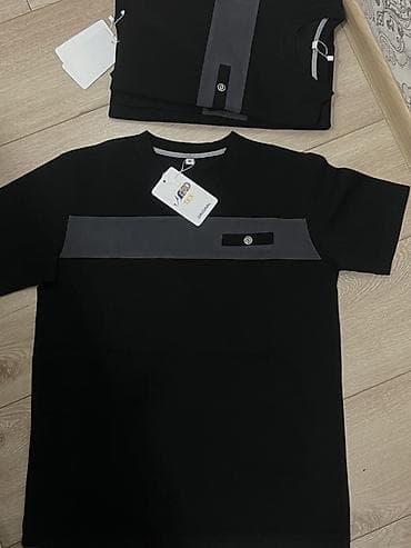 Футболкалар: Мужская футболка черного цвета Размер -м и хл Цена /300 с Район / — 1