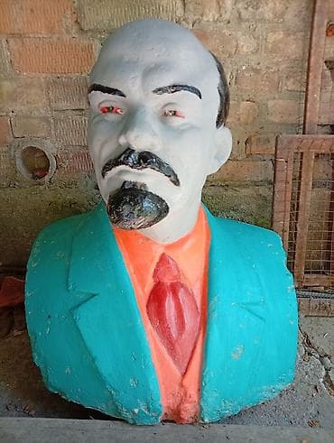 куплю аквариум бу: Бюст из бетона/гипса, крупный, настольный/напольный формат — 1