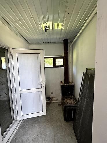 Дома: 📌В селе Беловодское выше железной дороги в районе Ак-суу срочно — 4