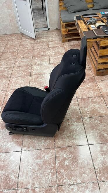 чехол кресло: Чехлы Экокожа, С подушкой, цвет - Черный, Toyota, Новый, Самовывоз — 18
