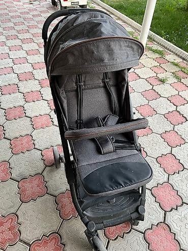 Коляска прогулочная зима-лето, состояние отличное, ребенок вообще не at lalafo.kg Коляска прогулочная зима-лето, состояние отличное, ребенок вообще не