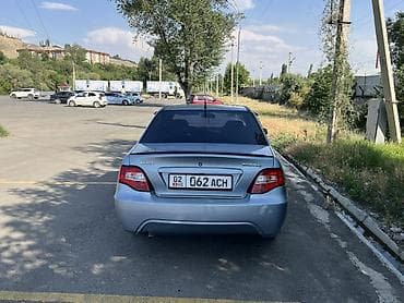 highlander 2012: Daewoo Nexia: 2010 г., Седан — 3