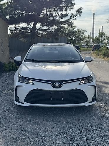 Toyota Corolla: 2021 г., 1.8 л, Вариатор, Гибрид, Седан at lalafo.kg Toyota Corolla: 2021 г., 1.8 л, Вариатор, Гибрид, Седан