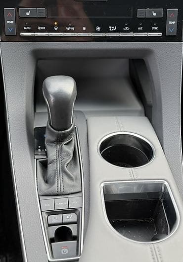 jetta 2: Toyota Avalon: 2022 г., 2.5 л, Гибрид, Седан — 9