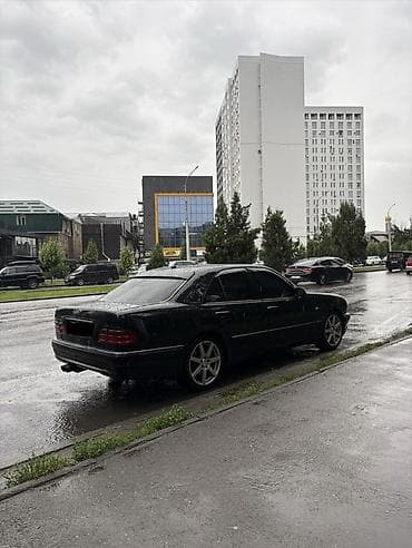 Mercedes-Benz E-Class: 1999 г., 4.3 л, Автомат, Бензин, Седан