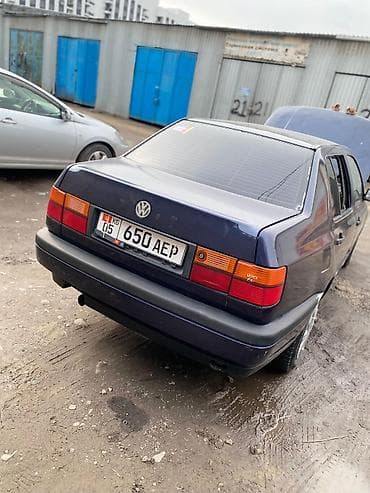 виндом 1995: Volkswagen Vento: 1992 г., 1.8 л, Механика, Бензин, Седан — 4