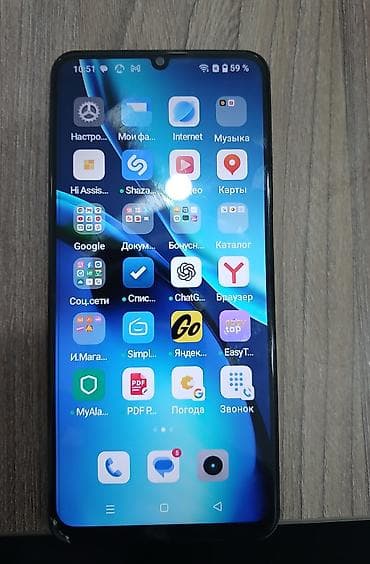 realme c21: Realme Note 50, Б/у, 128 ГБ, цвет - Серебристый, 2 SIM — 2