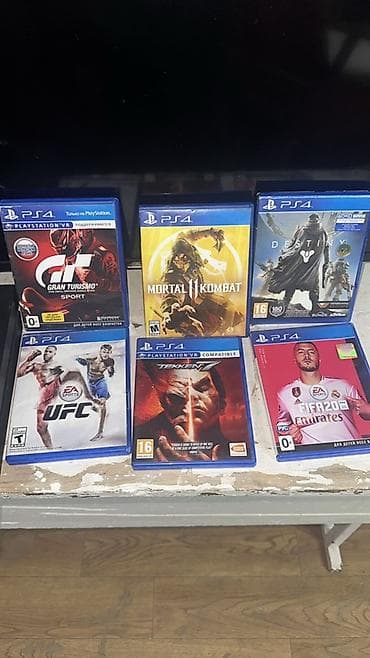 Техника и электроника: Игровая приставка Sony PlayStation 4 с комплектом аксессуаров и игр — 2