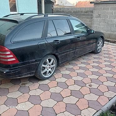 sprinter bazar: Mercedes-Benz C-Class: 2004 г., 2.6 л, Механика, Бензин, Универсал — 2