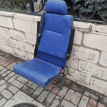 18 мест: Автобусное сиденье — 2