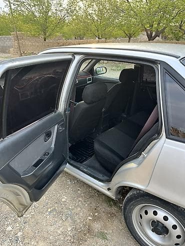 daewoo centra: Daewoo Nexia: 2011 г., 1.5 л, Ручные, Бензин, Седан — 2