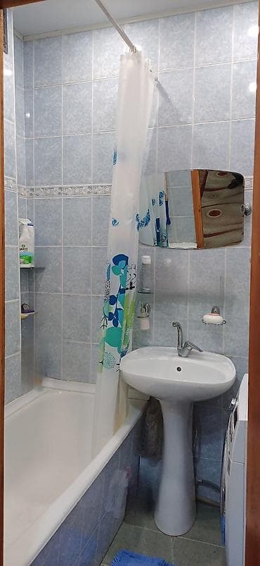 Квартиры: 2 комнаты, 50 м², 12 мкр 105 серия, 5 этаж, Дизайнерский ремонт — 10