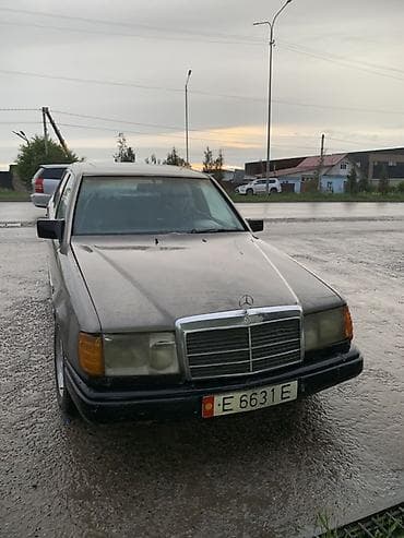a 160: Mercedes-Benz W124: 1992 г., Седан — 3