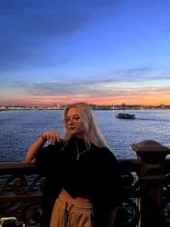 я ищу работу в бишкек: Опыт работы в сферах, общепита, в магазинах. Выкладка товара, касса — 1