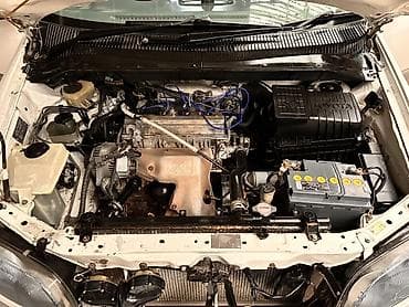 минвены: Toyota Ipsum: 1997 г., Минивэн — 10