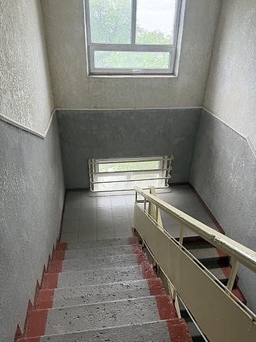 продаю 1к кв: 4 комнаты, 90 м², 3 этаж, Косметический ремонт — 4