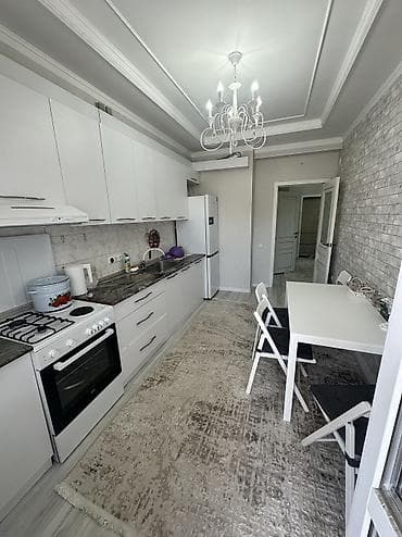 Недвижимость: 1 комната, 46 м², ул. Ахунбаева / Бакаева 2 этаж, Евроремонт — 3