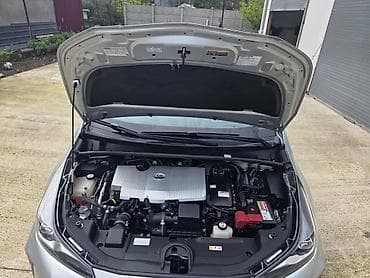 prius: Toyota Prius: 2019 г., 1.8 л, Автомат, Гибрид, Хэтчбэк — 6