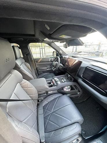 volkswagen grafter: BYD FangChengBao Leopard 8: 2025 г., 2 л, Робот, Гибрид, Внедорожник — 4