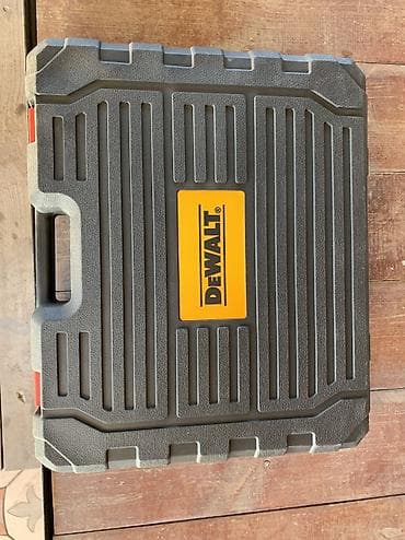 Инструменты: Набор аккумуляторного инструмента DeWALT в прочном пластиковом кейсе — 1