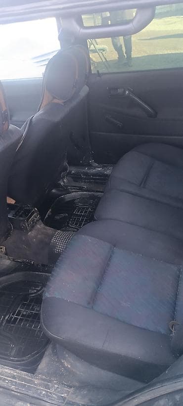 honda step spada: Volkswagen Passat: 1993 г., 2 л, Механика, Бензин, Универсал — 7