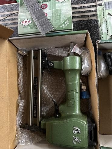 пневмат пистолеты: Пневматический гвоздезабиватель (нейлер) марки «旭光» (Xuguang). Тип — 2