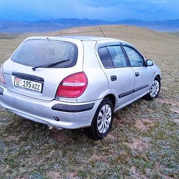 зеркало в салон: Nissan Almera: 2002 г., Бензин, Хэтчбэк — 4