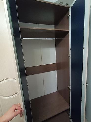 одна спалный: Спальный гарнитур, Б/у, Двуспальная кровать, ДСП, Самовывоз, цвет - Бежевый — 3