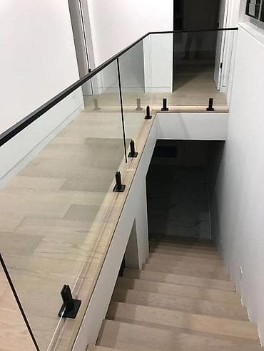 Кеңсе буюмдары: Каптал тосмолорун жасоо Материалы: Айнек, Жеке менчик үй үчүн, Жабуусу: Никель, Акысыз жеткирүү — 4