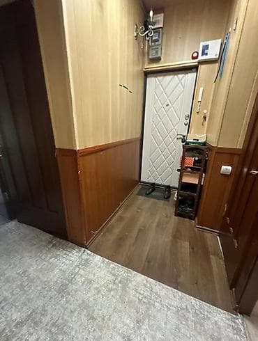 105 квартира: 3 комнаты, 62 м², 105 серия, 2 этаж, Старый ремонт — 1