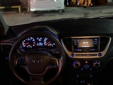 Hyundai Solaris: 2018 г., 1.5 л, Автомат, Бензин, Седан — 7