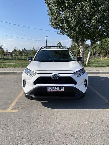 Унаа: Toyota RAV4: 2021 г., 2.5 л, Вариатор, Гибрид, Кроссовер — 2