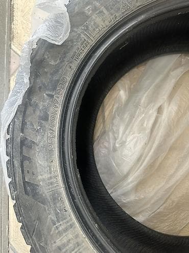 blizzak: Шины 225 / 60 / R 17, Зима, Б/у, Комплект, Внедорожные (АТ/МТ), Япония, Bridgestone — 1