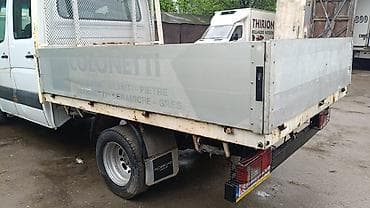 грузовой газел: Кузов бортовой Mercedes-Benz — 2