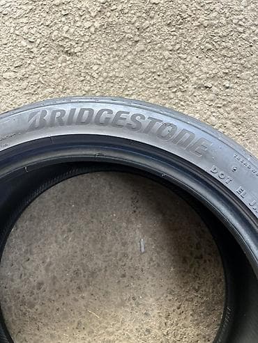 Летняя шина Bridgestone, размер 245/40 R18 97Y (усиленный индекс — 3