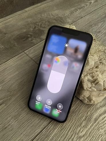 cmf buds pro 2 бишкек: IPhone (серия Pro) в цвете Gold - Корпус из нержавеющей стали с — 8