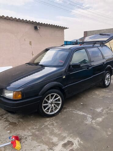 купить авто в кредит без первоначального взноса: Volkswagen Passat: 1993 г., 1.8 л, Механика, Бензин, Универсал — 5