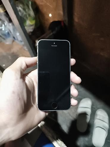 IPhone SE, Б/у, 128 ГБ, Space Gray, 100 %