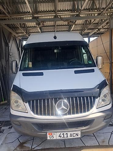 веи п: Mercedes-Benz Sprinter микроавтобус (KG 05 • 411 ACN) Описание: - — 1