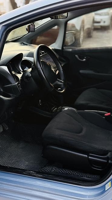 sprinter 2003: Honda Fit: 2008 г., 1.5 л, Автомат, Газ, Хэтчбэк — 6