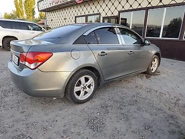 двери ауди: Chevrolet Cruze: 2010 г., 1.6 л, Автомат, Газ, Седан — 5