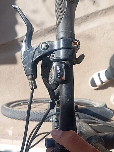 Велосипеды: Горный велосипед с алюминиевой рамой и колёсами 26". Подходит для — 3