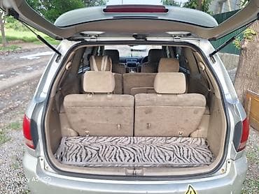 Транспорт: Toyota Ipsum: 2001 г., 2.4 л, Автомат, Газ, Вэн/Минивэн — 7
