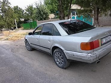 Унаа сатуу: Audi 100: 1991 г., 2.3 л, Кол менен иштөөчү, Бензин, Седан — 5