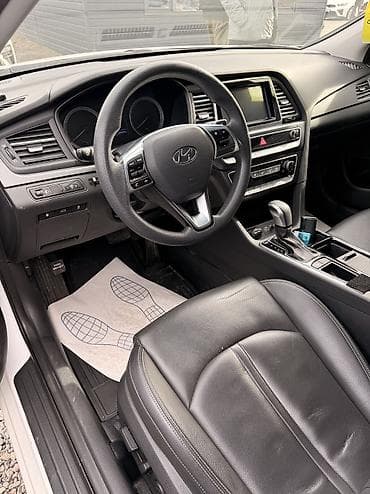 сонаьа: Hyundai Sonata: 2021 г., 2 л, Автомат, Газ, Седан — 2