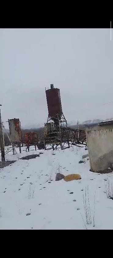 стол лабораторный с тумбой: Вертикальные металлические силосы/резервуары цилиндроконического типа — 10