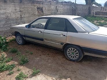 aud: Audi 100: 1988 г., Седан — 1
