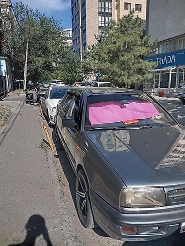 vin code: Volkswagen Vento: 1993 г., 1.8 л, Механика, Бензин, Седан — 4