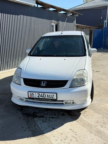 как можно купить машину в рассрочку: Honda Stream: 2003 г., 1.7 л, Автомат, Бензин, Универсал — 1
