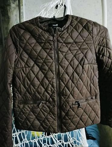 женскую демисезонную куртку: Два женских верхних изделия. 1) Утеплённая куртка-худи Defacto - — 8